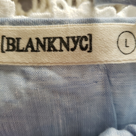 NWT💞BLANK NYC LACE & LINEN CROP TOP💞 - Picture 3 of 7
